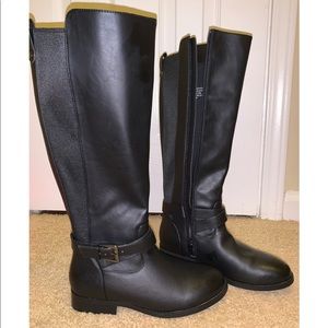 Black Boots size 6.5